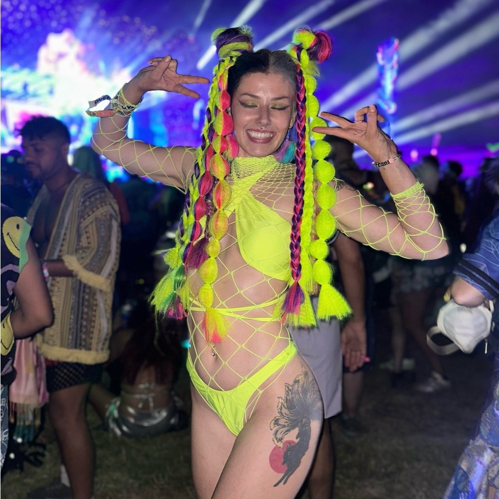 Neon green rave set and braiding hair